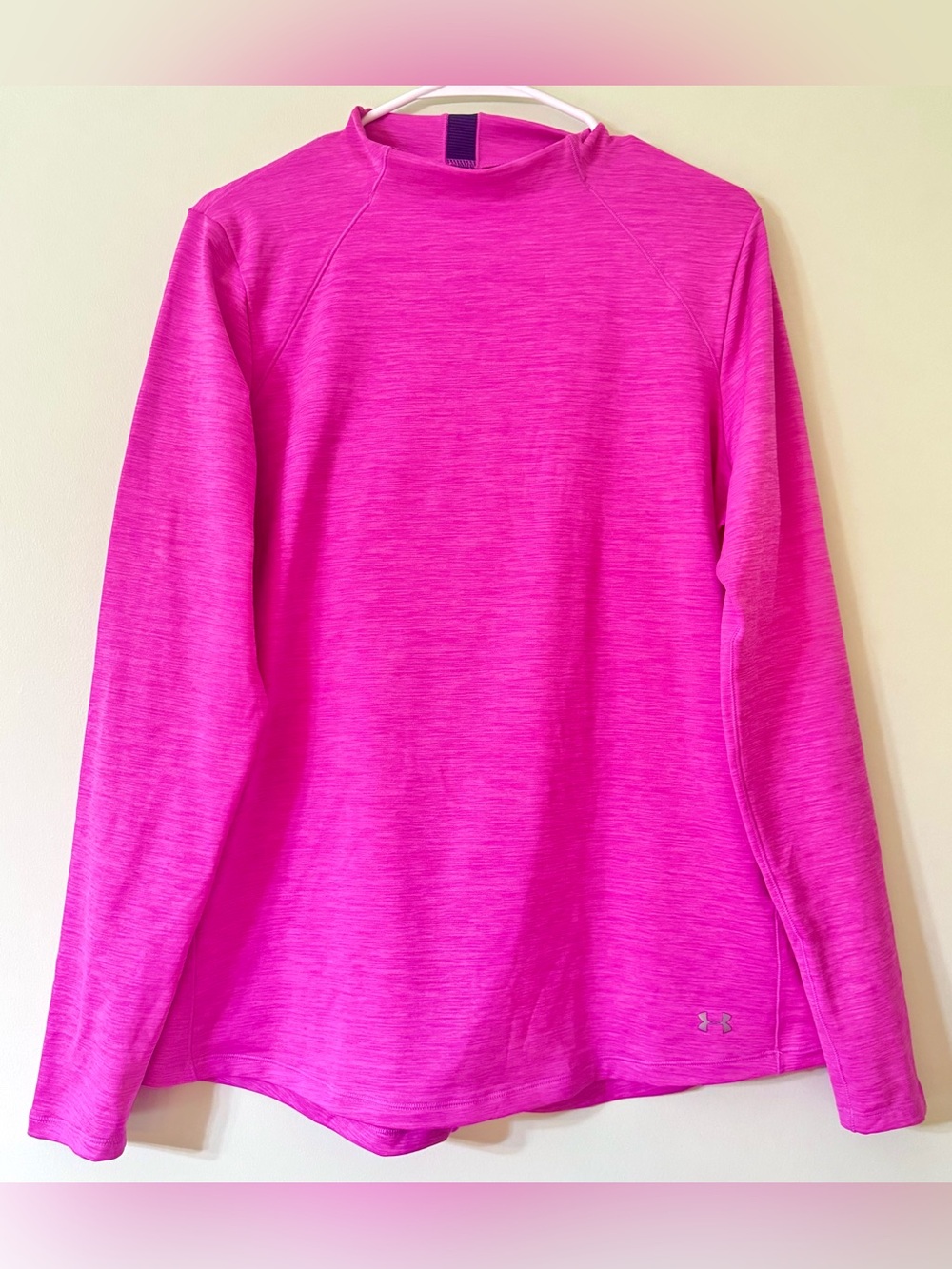 Under Armour ColdGear Fitted Long Sleeve Athletic Top Size XL Pink